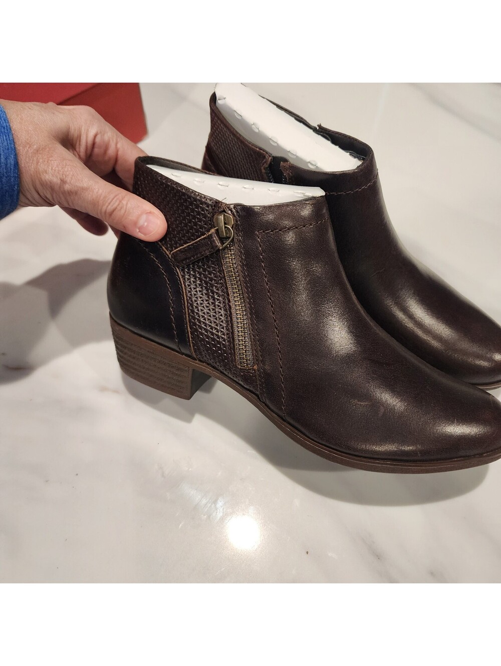 Rockport Women's Brown Ankle Boots Size 7.5 with Side Zipper New